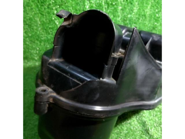 KAWASAKI バリオスⅡ エアクリーナーボックス