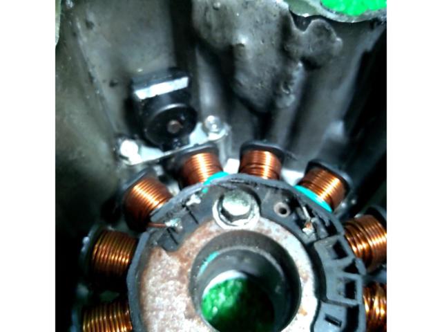 Translation
HONDA
Super Cub
AA01
Generator & cover