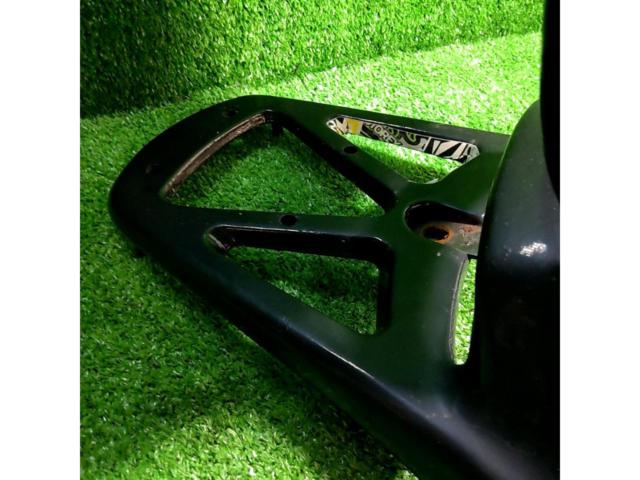YAMAHA
Grand Axis 100
Backrest (sissy bar) for tandem riding