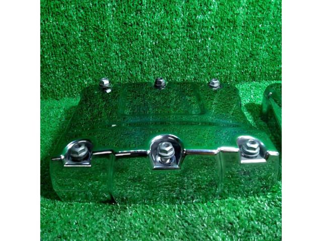 HarleyDavidson
Twincam
TC88
Genuine
Rocker cover
Chrome