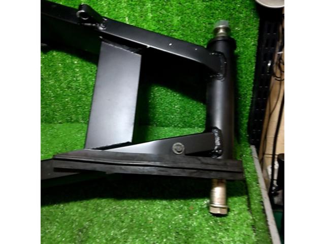 SUZUKI
GSX1400
Original rear
Swing arm