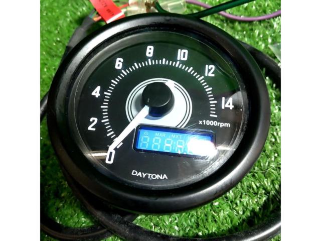 DAYTONA
VELONA
Electric tachometer
Φ60
15000rpm