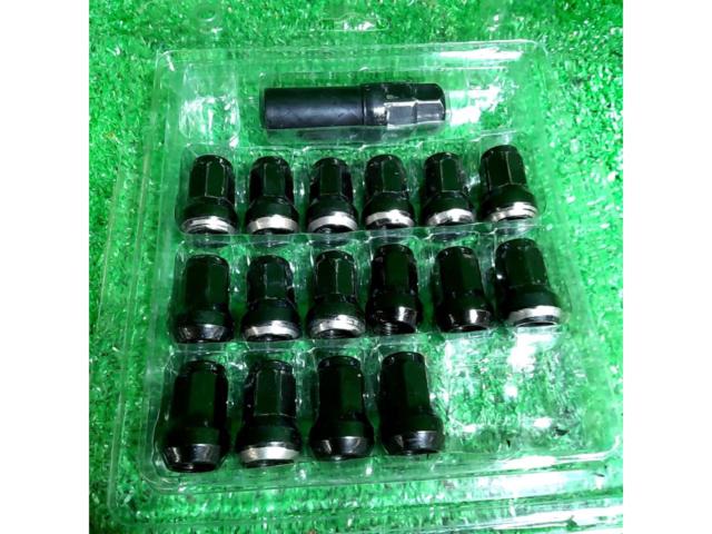 STS
Steel wheel lock nut set
M12 × P1.5
16 set