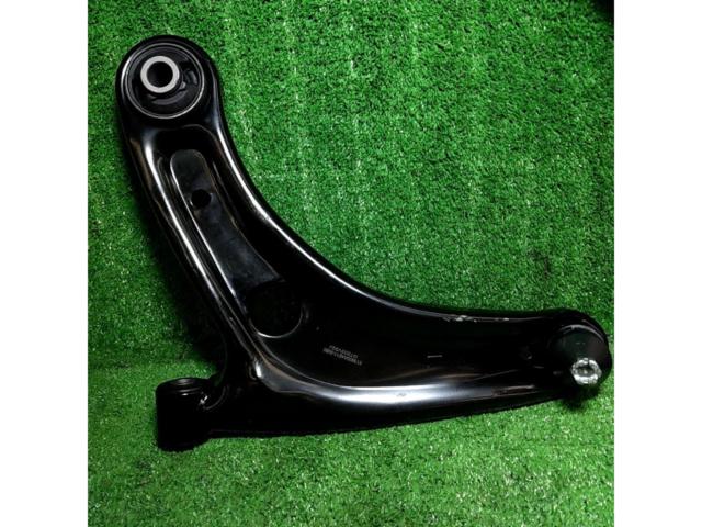 HONDA
Fit
GD3
Genuine
Front lower arm
