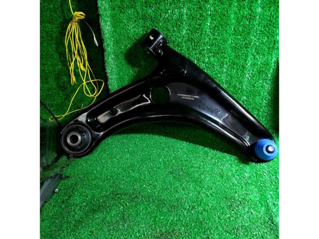 HONDA
Fit
GD3
Genuine
Front lower arm