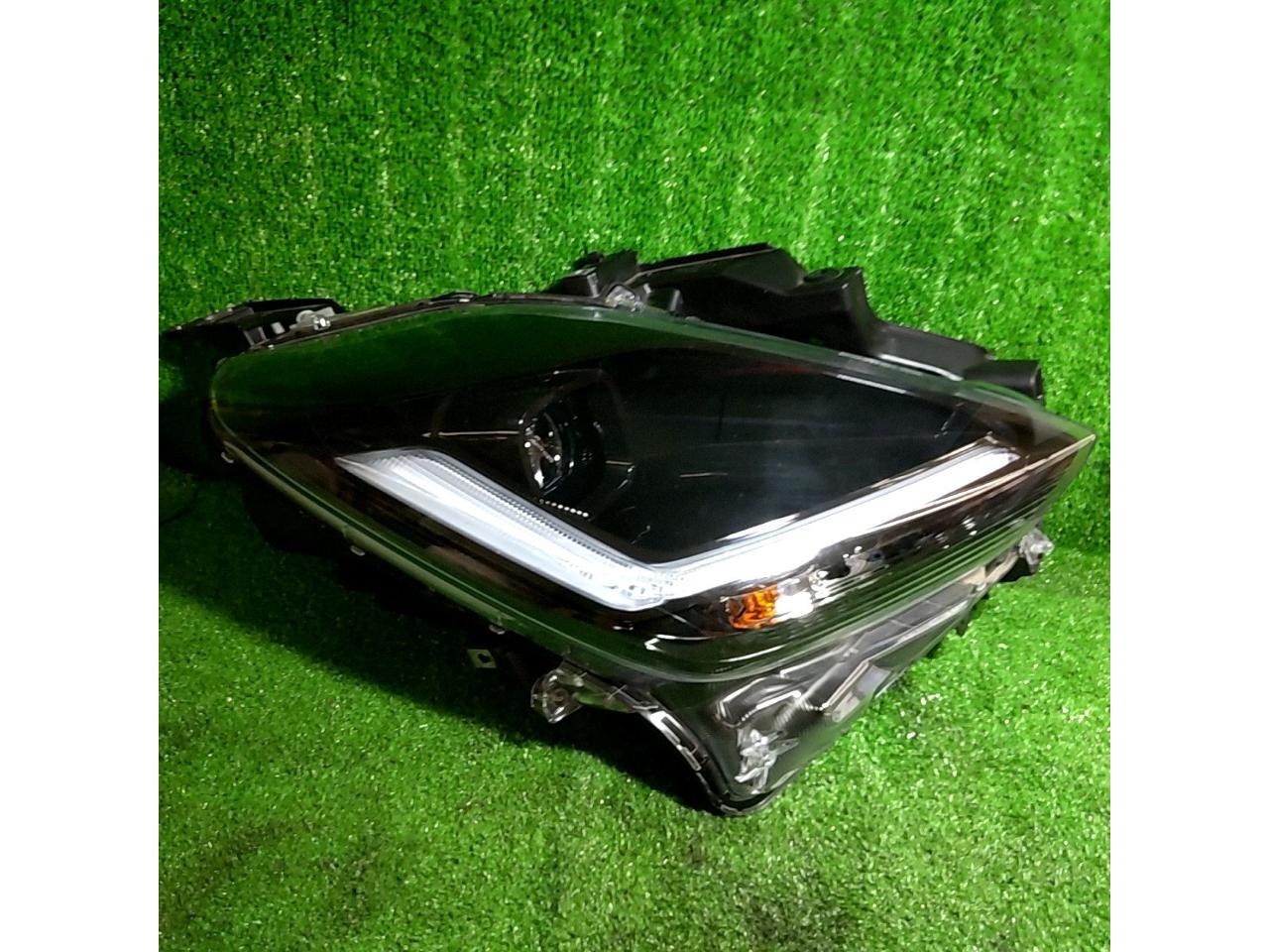 SUZUKI
Swift
ZCEDS
Genuine LED headlights
STANLEY on the right side only
W7087
RH