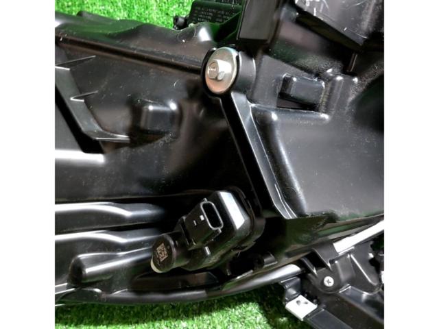 SUZUKI
Swift
ZCEDS
Genuine LED headlights
STANLEY on the right side only
W7087
RH