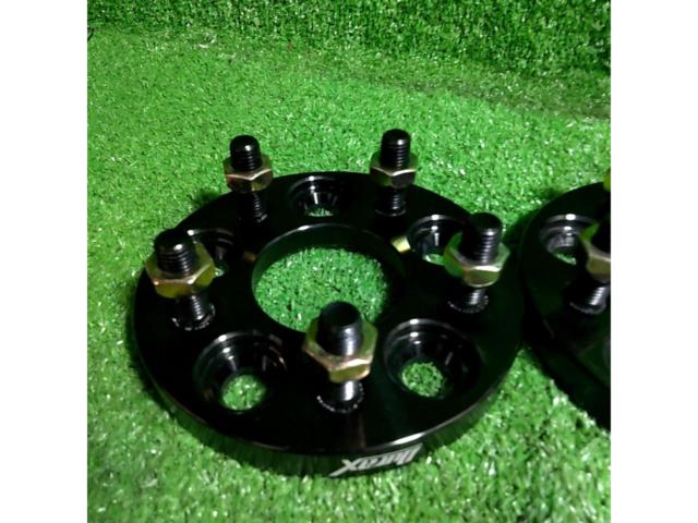 Durax
Wide tread spacer / Waitore
100-5H
M12 × P1.5
15 mm
