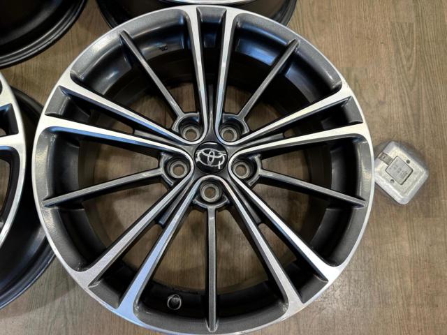TOYOTA 86/ZN6 後期純正ホイール