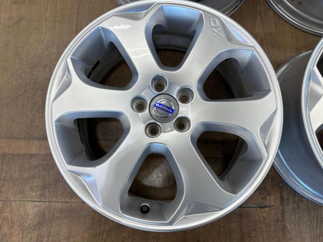 VOLVO XC60 純正ホイール
