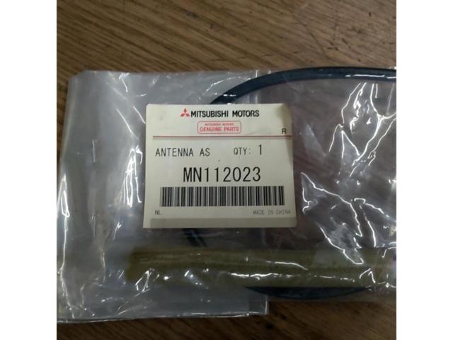 MITSUBISHI
Genuine
Antenna
ASSY