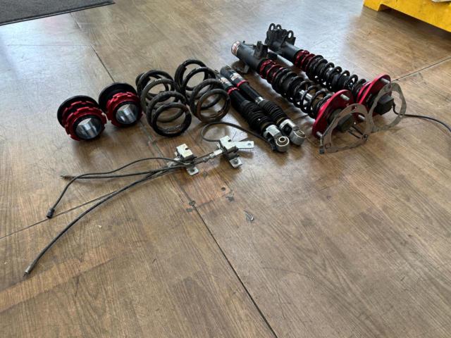 Wakeari
BLITZ
DAMPER
ZZ-R
Full-tap adjustable coilovers used on a Toyota Alphard/30 series/early model/2.5L/2WD.