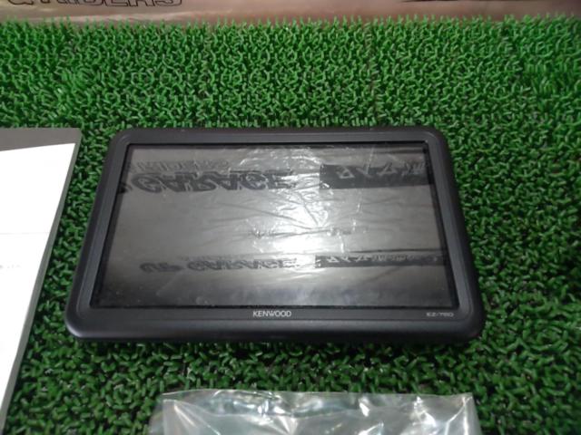 KENWOOD
EZ-750
Portable navigation