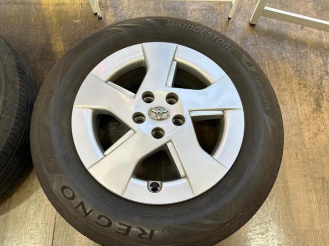 TOYOTA
30 series Prius
Original aluminum wheel
+
BRIDGESTONE
REGNO
GR-XⅢ