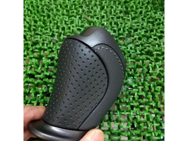Nissan
R35 / GT-R
Previous period
Genuine shift knob