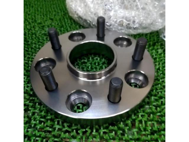 Silk
Blaze
30 series
Alphard / Vellfire
Wide tread spacers for genuine wheels
16mm
114.3-5H
SPC - 30 AL - F / R 16