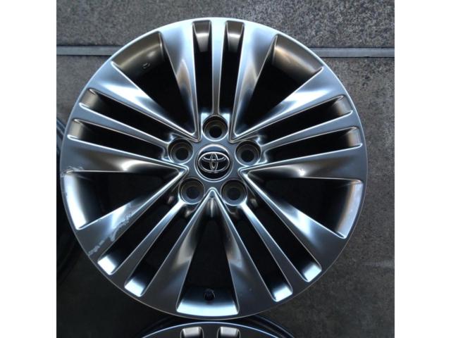 Toyota
40 system
Alphard
Z grade
Original wheel