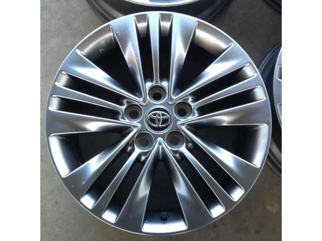 Toyota
40 system
Alphard
Z grade
Original wheel