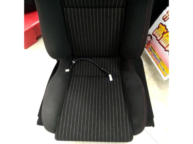 SUZUKI
HA 36 S / Alto Works
Genuine RECARO seat
※ passenger side