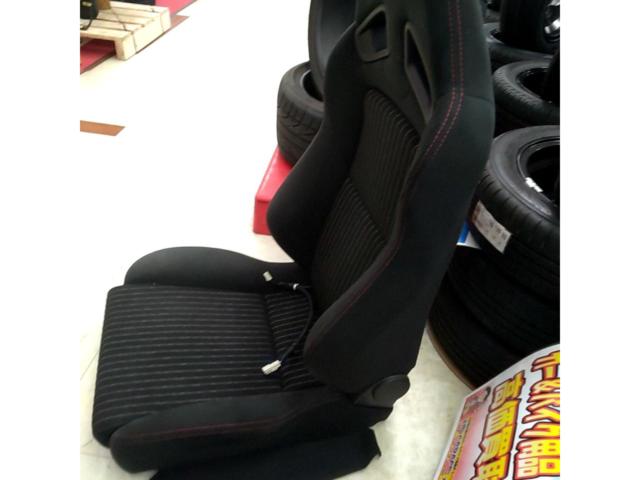 SUZUKI
HA 36 S / Alto Works
Genuine RECARO seat
※ passenger side