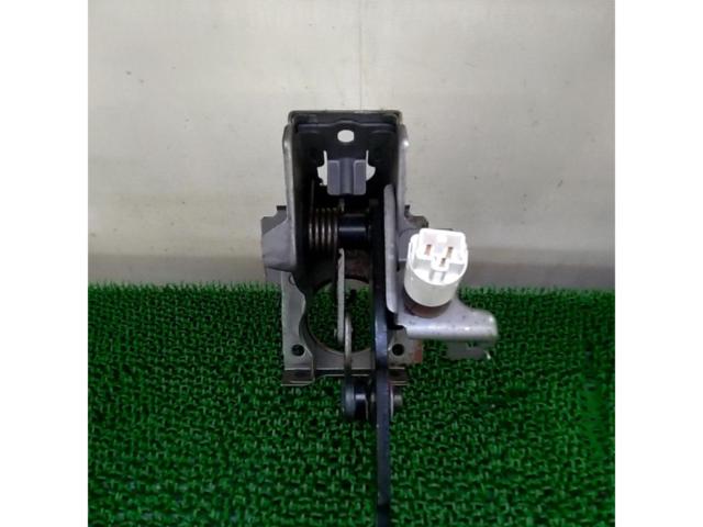 Suzuki genuine
HT81S
Swift Sport
Genuine brake pedal (with pedal pad/pedal assembly)