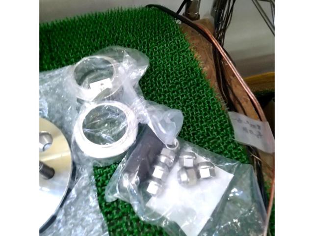 Kics
Wide tread spacer
Hub unit system
20 mm
100-4H
M12 × P1.5