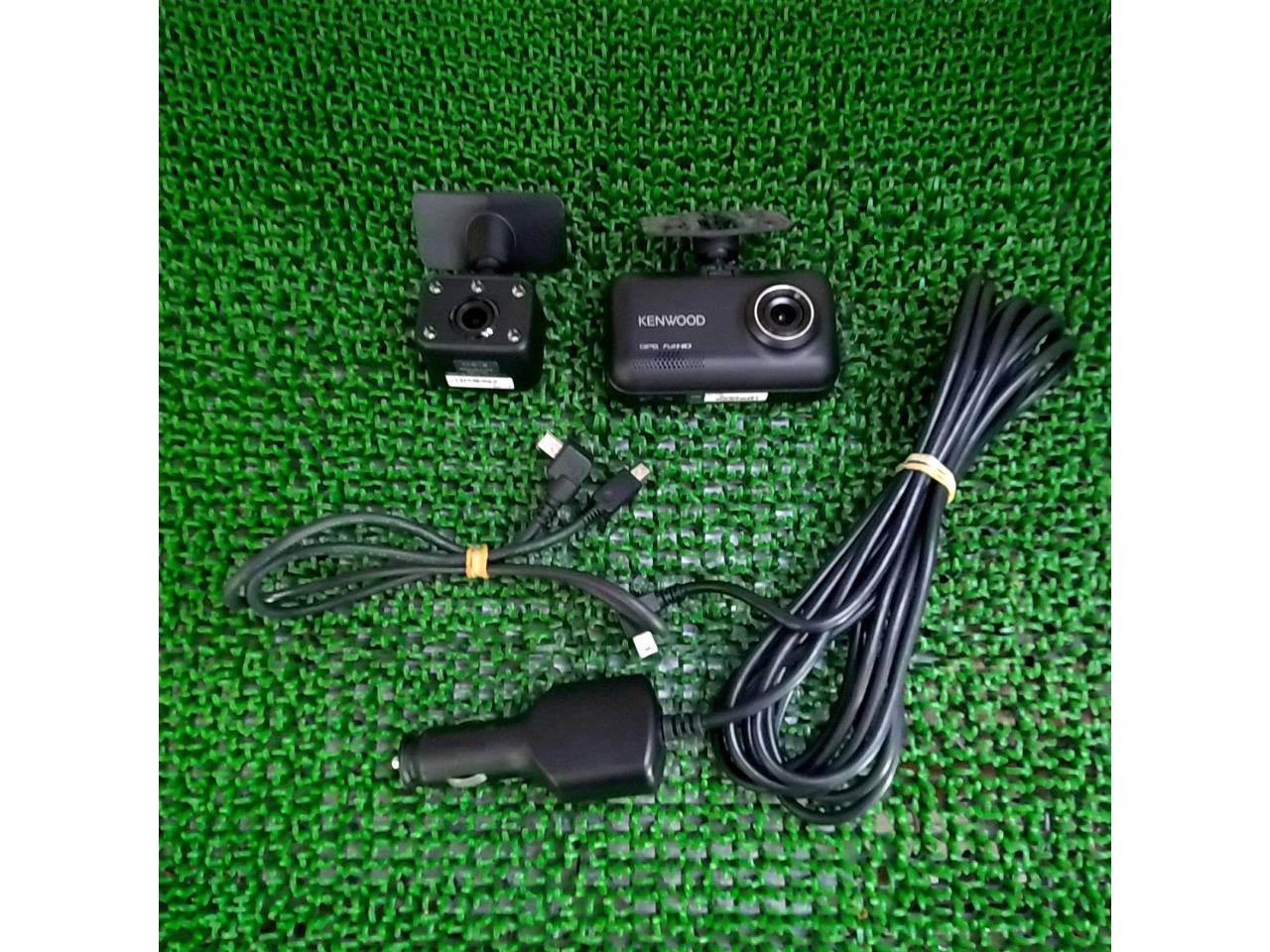 KENWOOD
Interior photography available
2 Camera drive recorder
DRV-MP740