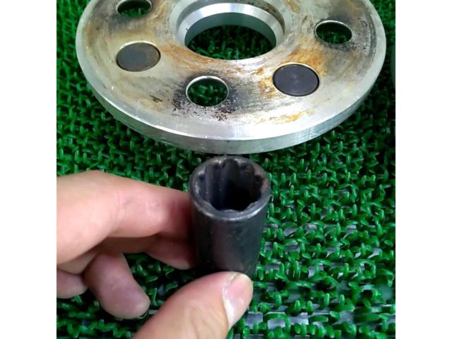 Unknown Manufacturer
General purpose
Wide tread spacers (thickness: 10mm / PCD 100 / 4 holes / M12 x P1.5 / hub diameter 54mm)