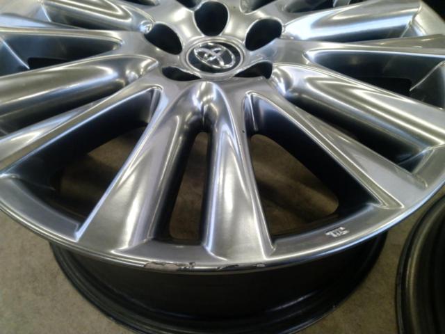 Toyota
60 system
Harrier
Premium
Original wheel