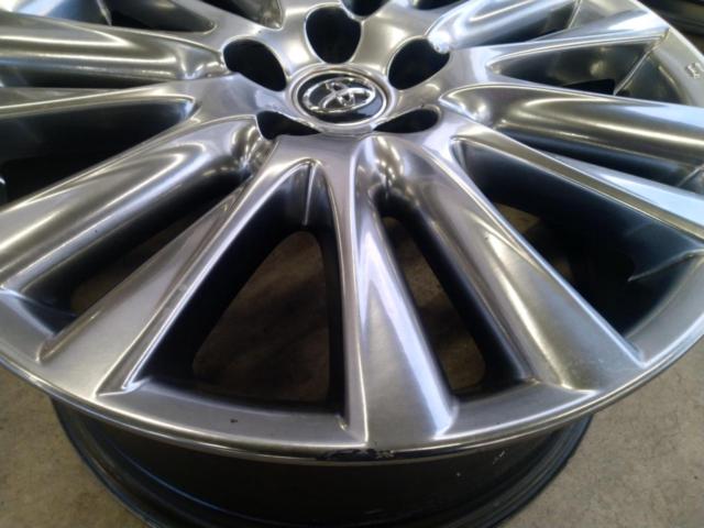 Toyota
60 system
Harrier
Premium
Original wheel