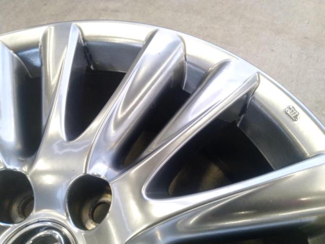 Toyota
60 system
Harrier
Premium
Original wheel