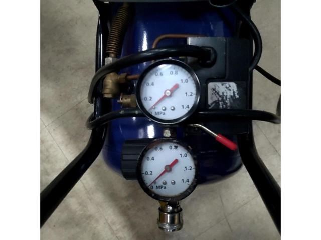 アネスト岩田 AIRREX COLT HX4004 エアーコンプレッサー