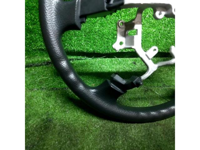 [Hiace / 200 system
Toyota genuine parts for models 1-3
Urethane steering