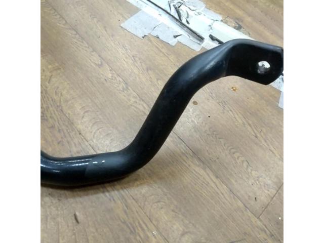 Hiace / 200 series Toyota genuine
Front stabilizer