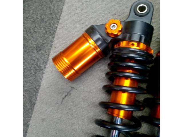【ADV150/KF38】メーカー不明 タンク別体リアショック