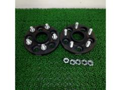 [M12 × P1.5
19HEXGASUPPLY
TOYOTA vehicles only
Wide tread spacer
15 mm
2 pieces set