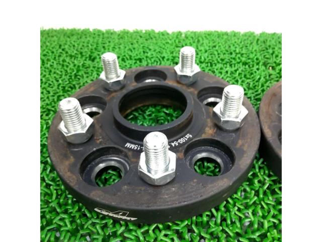 [M12 × P1.5
19HEXGASUPPLY
TOYOTA vehicles only
Wide tread spacer
15 mm
2 pieces set