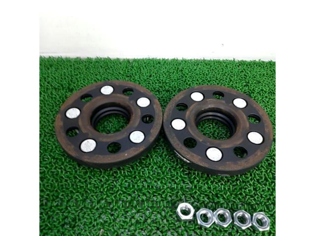 [M12 × P1.5
19HEXGASUPPLY
TOYOTA vehicles only
Wide tread spacer
15 mm
2 pieces set