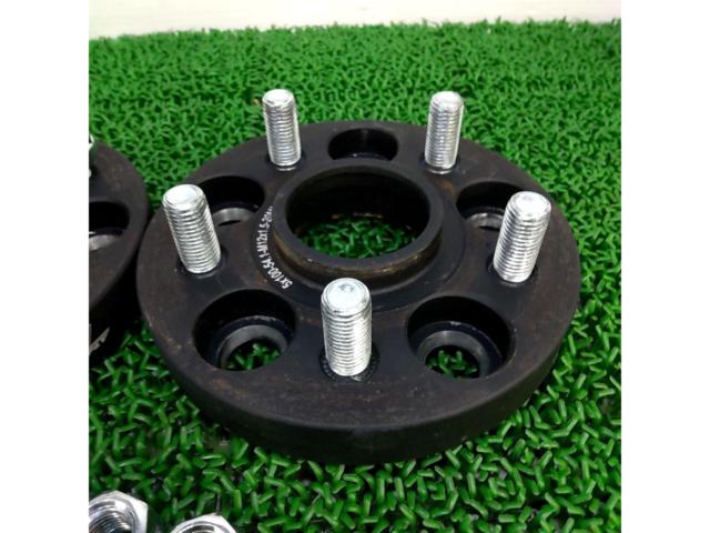 [M12 × P1.5
19HEXGASUPPLY
TOYOTA vehicles only
Wide tread spacer
20 mm
2 pieces set