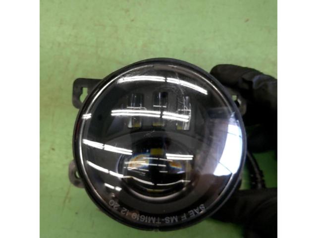 ワケアリ LEDフォグランプ 片側点灯不良有り