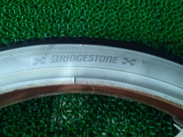 BRIDGESTONE 18×1.75 チューブドタイヤ ブラック/ホワイト