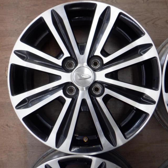 ダイハツ LA600S/タントカスタム 純正ホイール
