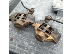 Nissan genuine
Skyline
HCR32
Genuine opposed rear caliper