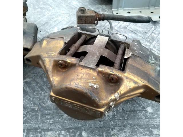 Nissan genuine
Skyline
HCR32
Genuine opposed rear caliper