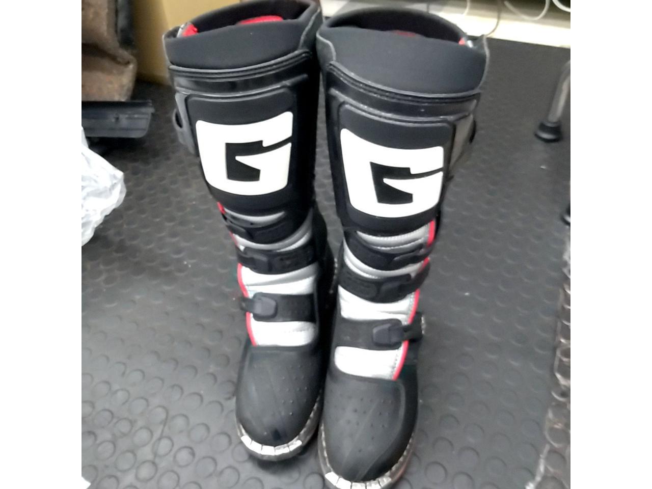 GAERNE
Cupher-j
Terrain Boots
Size 26cm