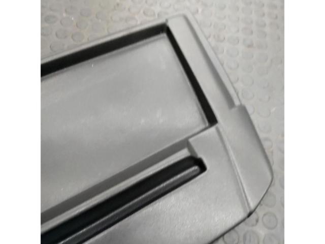 メーカー不明 200系 ハイエース ナビバイザー