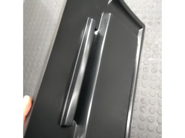 メーカー不明 200系 ハイエース ナビバイザー