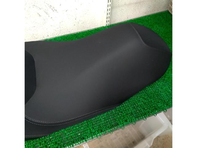 【YAMAHA】純正シート X-MAX