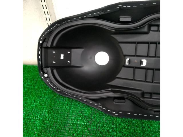 【YAMAHA】純正シート X-MAX