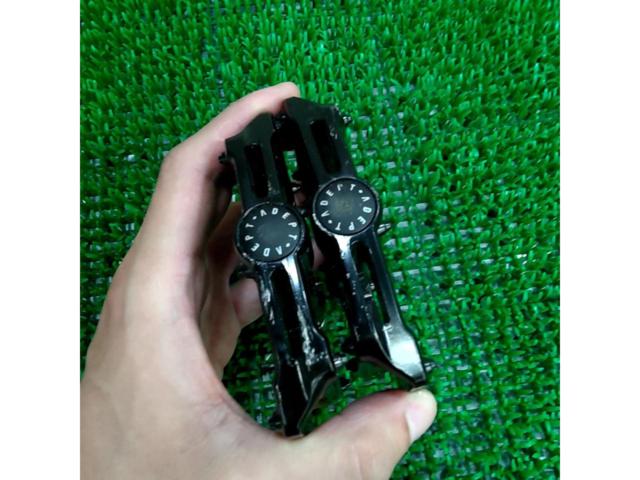 ADEPT メトロポリタンAL フラットペダル PDL18400
